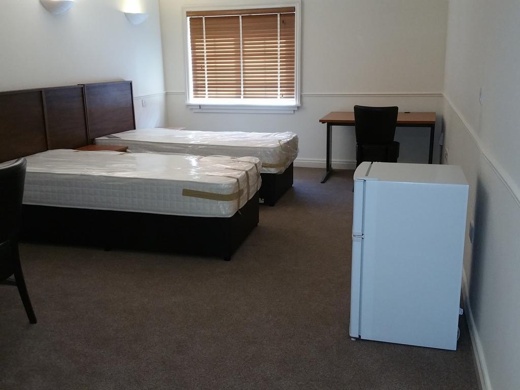 Charlotte Rooms คาร์โลว์ ห้อง รูปภาพ